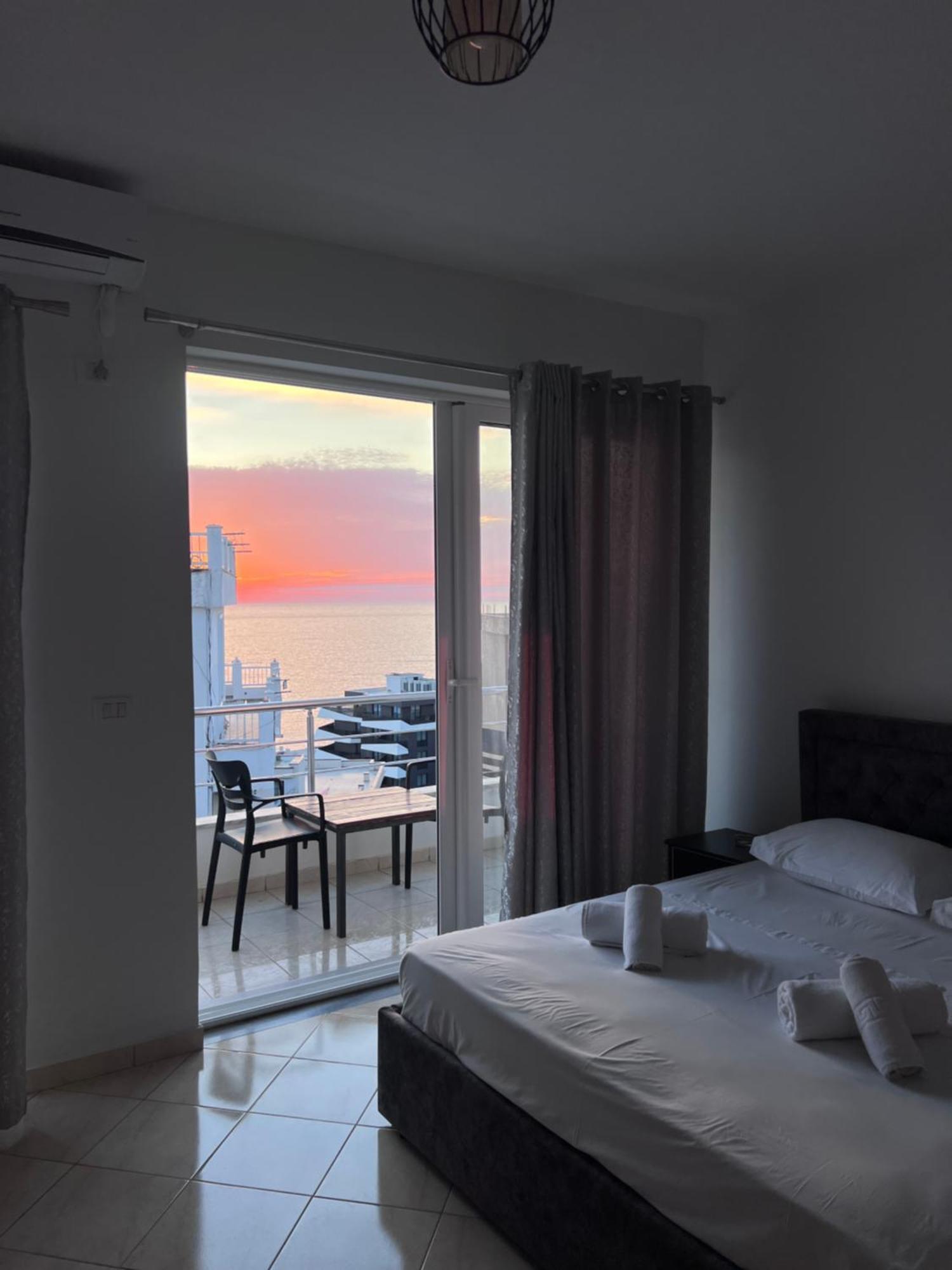Alnes Hotel Sarande Exterior photo