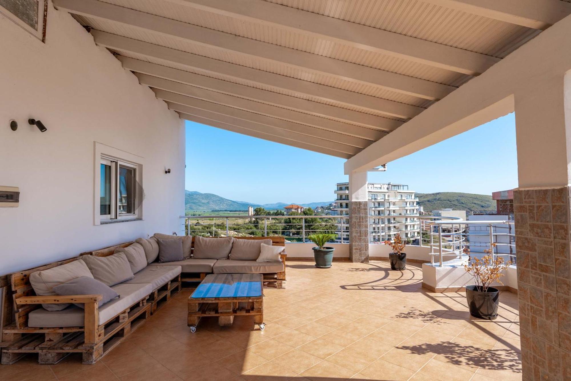 Alnes Hotel Sarande Exterior photo